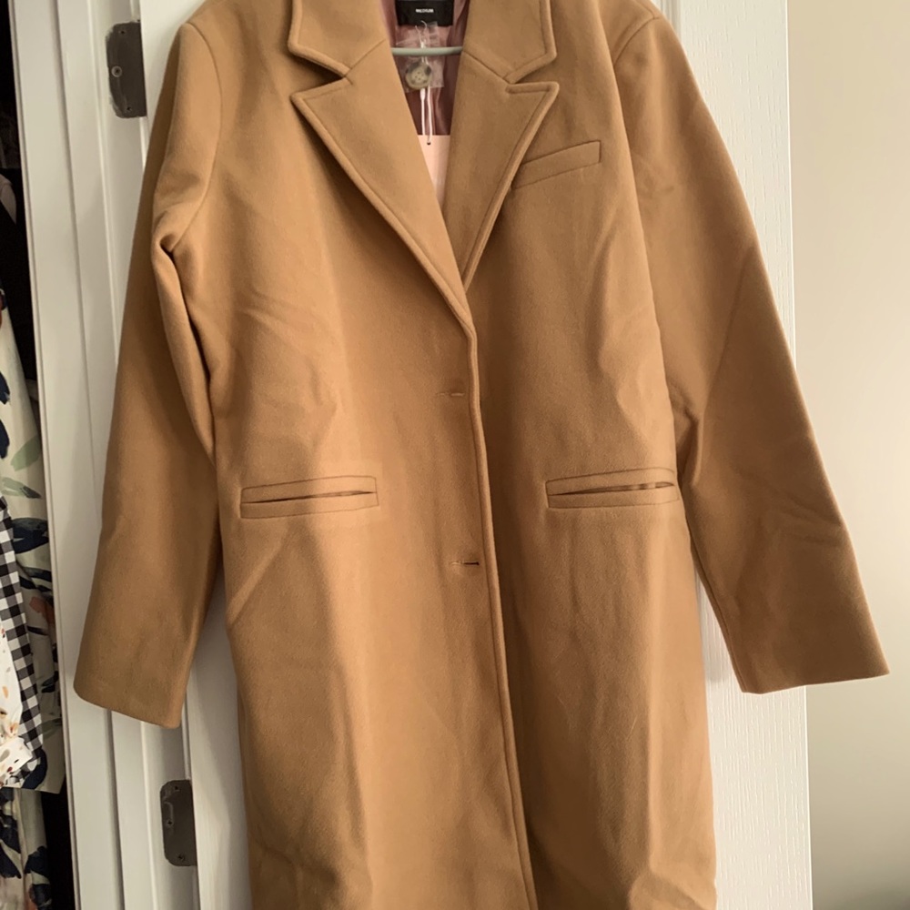 Kittenish long pea coat